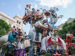 Portada de las Fallas en Valencia