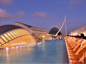 donde cenar en valencia con otras personas
